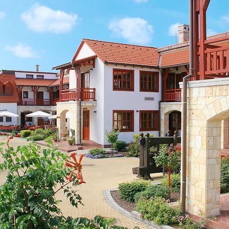 Magita Hotel Basko Екстер'єр фото