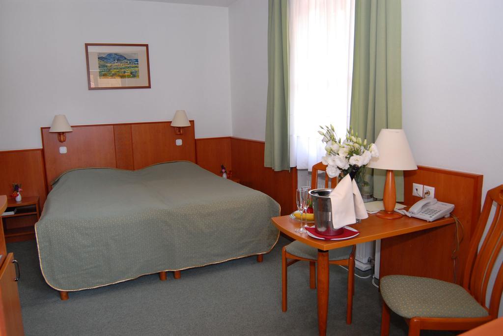 Magita Hotel Basko Екстер'єр фото