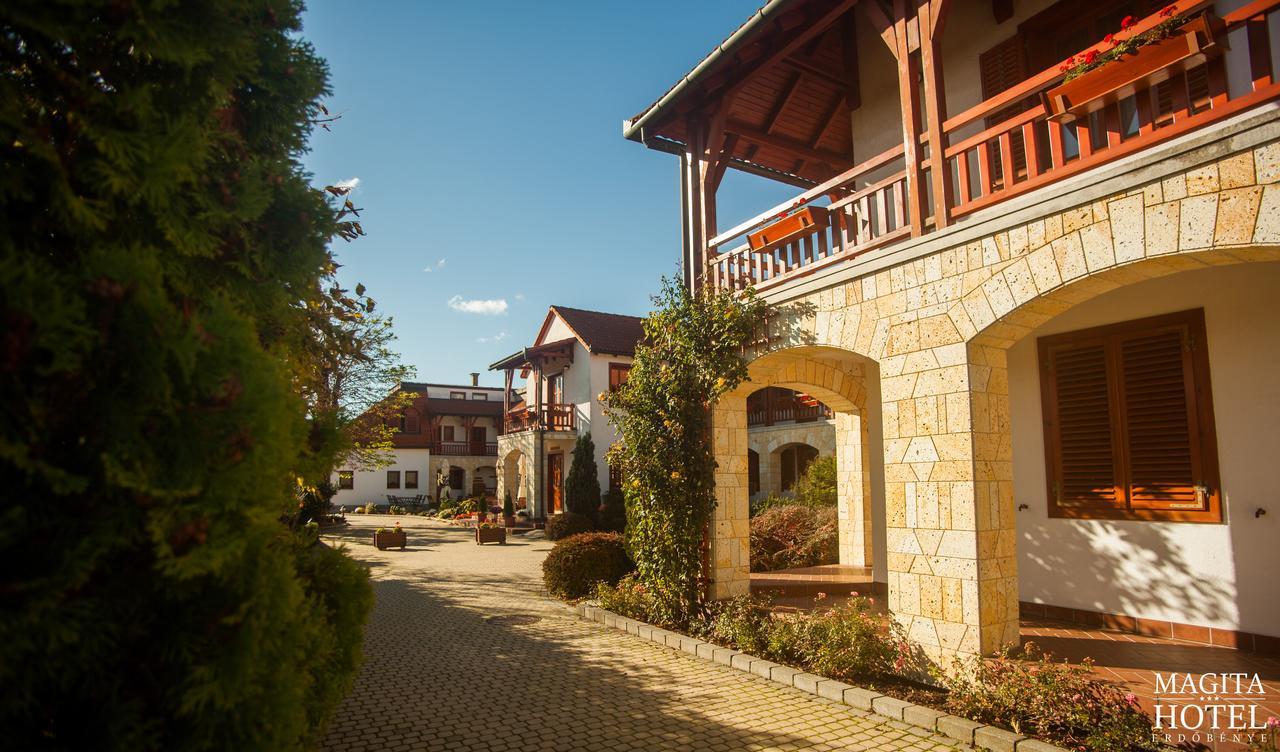 Magita Hotel Basko Екстер'єр фото