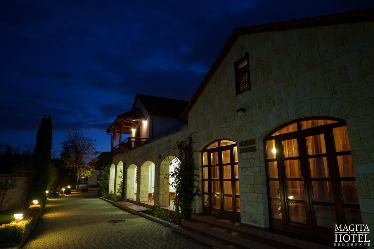 Magita Hotel Basko Екстер'єр фото
