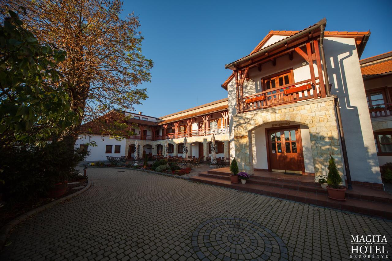 Magita Hotel Basko Екстер'єр фото