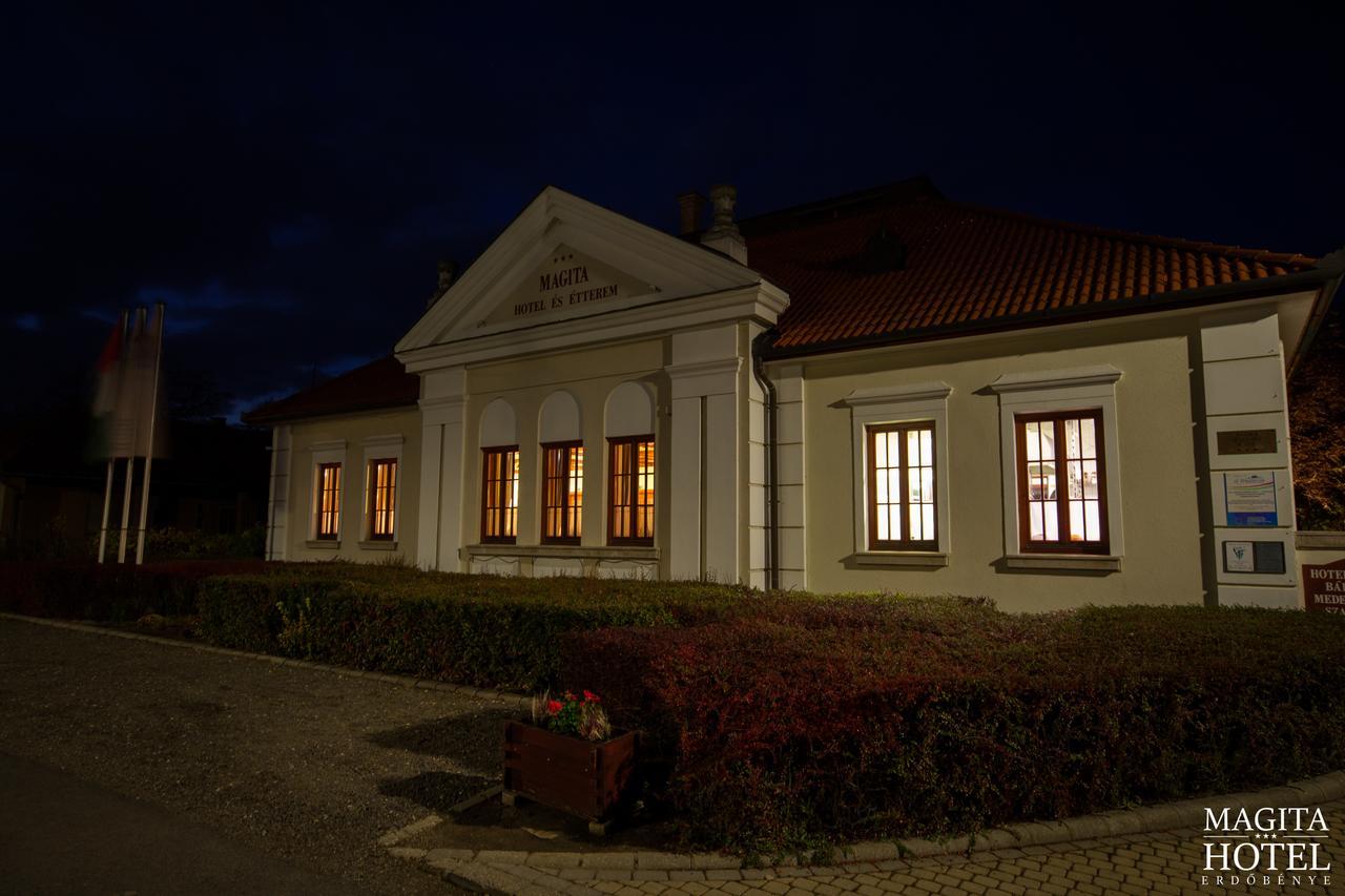 Magita Hotel Basko Екстер'єр фото