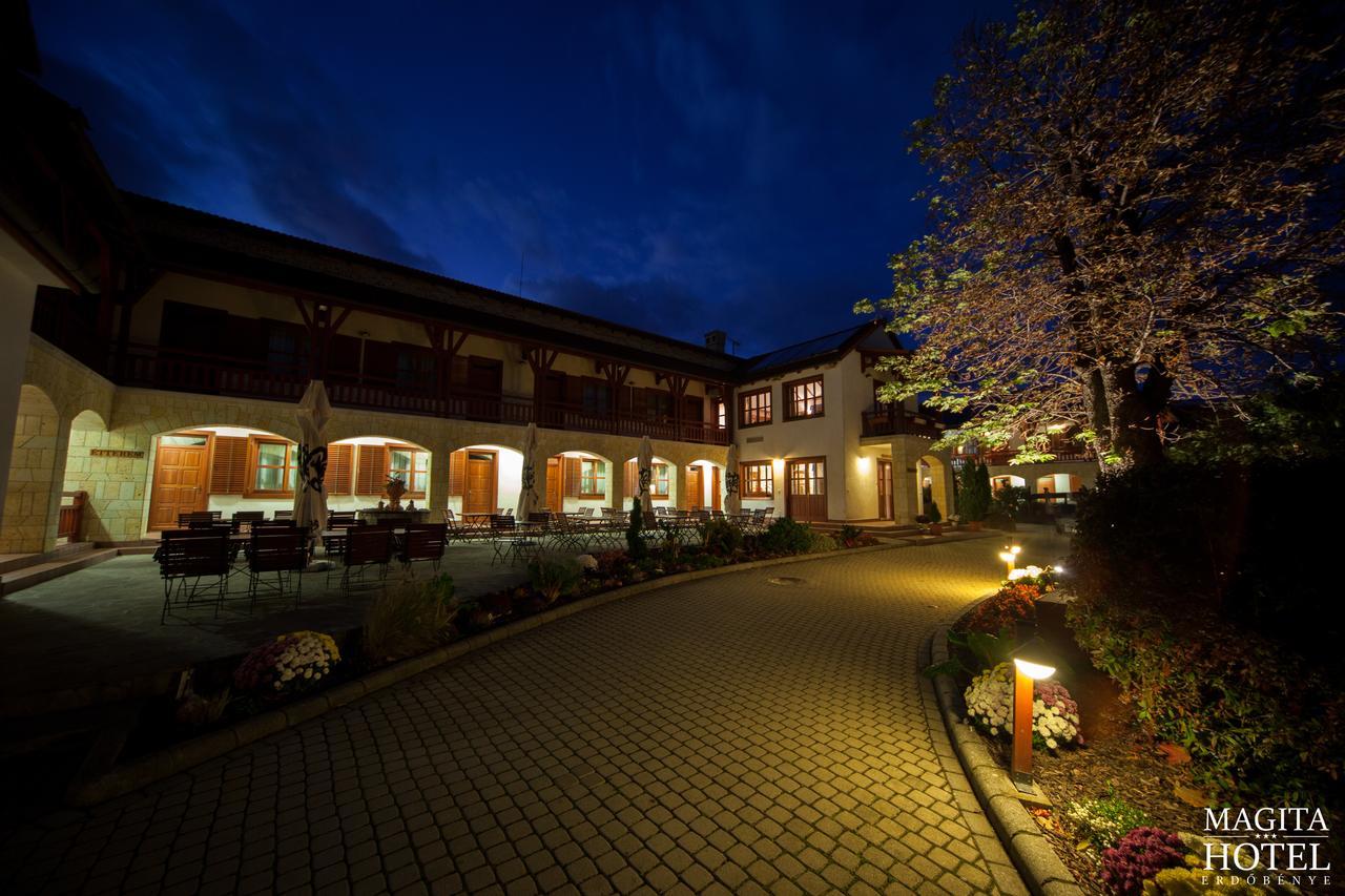 Magita Hotel Basko Екстер'єр фото
