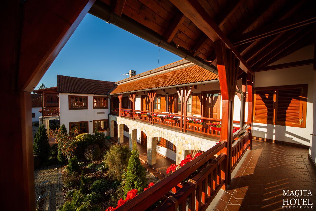 Magita Hotel Basko Екстер'єр фото